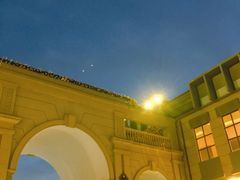 -王府井奥莱临潼小镇(临潼店)