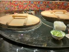 -鱼窝棚柴火铁锅炖(富山屯店)