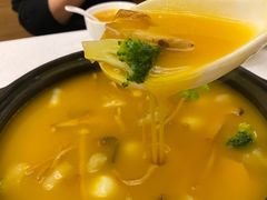 闫府老坛子-闫府私房菜(经四路万达店)