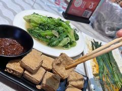 -肥肥虾庄·金牌油焖大虾(首义路店)