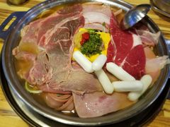 里脊部队火锅-张赫珉的部队锅(钟路店)