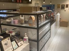 面包甜点陈列柜-UPPER KITCHEN(延安路店)