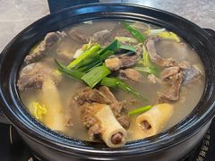 -沪小胖小龙虾(淮海中路旗舰店)