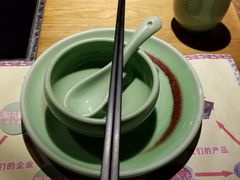 餐具摆设-椒行天下干锅牛蛙·(万宝店)