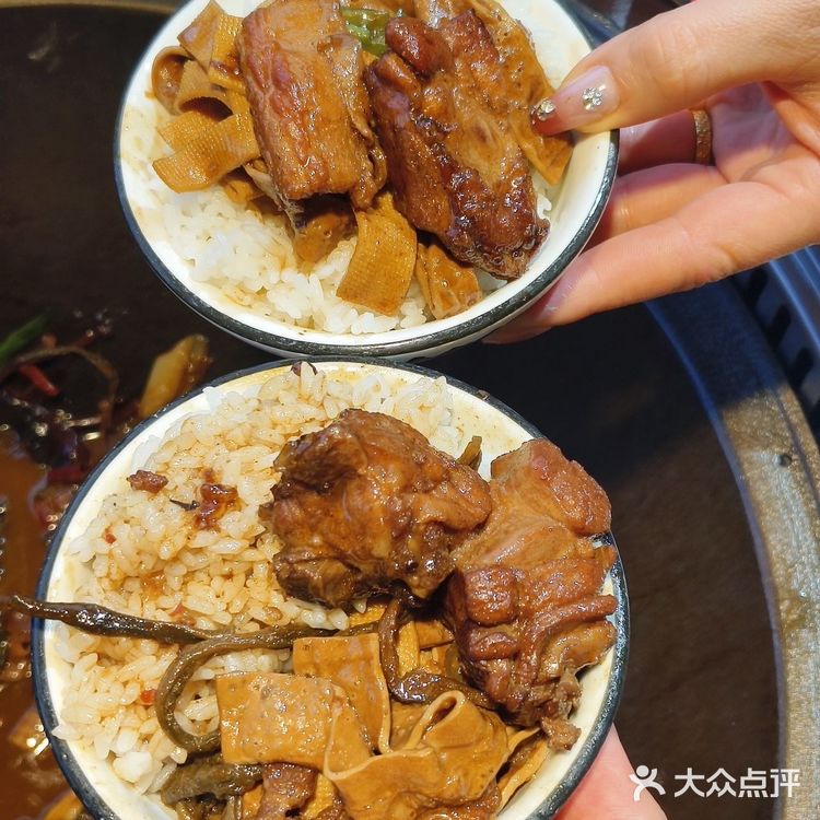 救命!!这家铁锅炖!!个人认为合肥No1