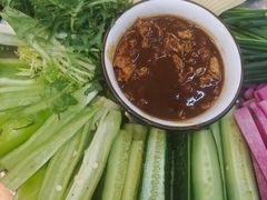 -炖四方东北铁锅炖·烧烤小龙虾(中豪国际店)