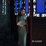 将新娘的身材展现的淋漓尽致