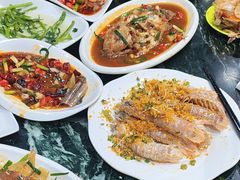 -小海豚•老字号海鲜餐厅(天涯店)