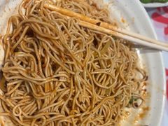 -肥肥虾庄·金牌油焖大虾(汉口城市广场店)
