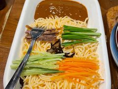 老昆明牛肉米线-雀舞云南菜(天津天河城购物中心店)