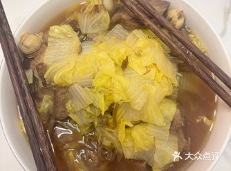 夜宵来一个，满足感爆棚！夹饼不仅是街头小吃的代表