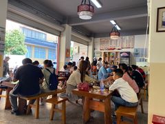 大堂-鸿浩扒猪脚米线