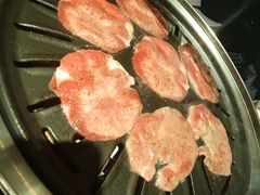 黑牛牛舌-明洞阿姨·韩式酱蟹烤肉·创意料理(三元桥店)