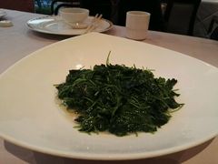 -御花园·粤菜·海鲜火锅(中山公园店)