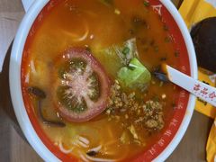 番茄牛肉米粉-吉品合酥脆烤饼(太平洋森活天地店)
