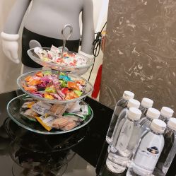 -AYO SALON