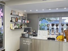 -HUGS coffee(东区店)