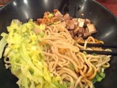 牛肉面，一般，量太少-六乃喜(北园大街)