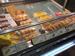 -华荣西饼屋(永护店)