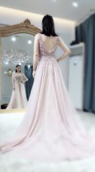 礼服-U·BEAUTY婚纱品牌集合店(江汉路店)