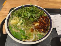 -云阿蛮云南生烫牛肉米线(奉贤路店)