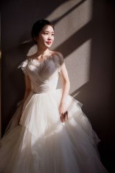 -Lady  Jane高端婚纱礼服馆