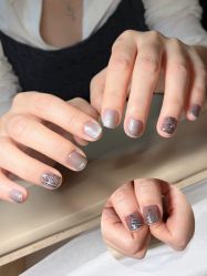 -AKIRA 安久日式美甲美睫