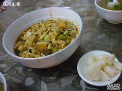老乌家特色小炒泡馍——泡馍&糖蒜-老乌家特色小炒泡馍(大皮院店)