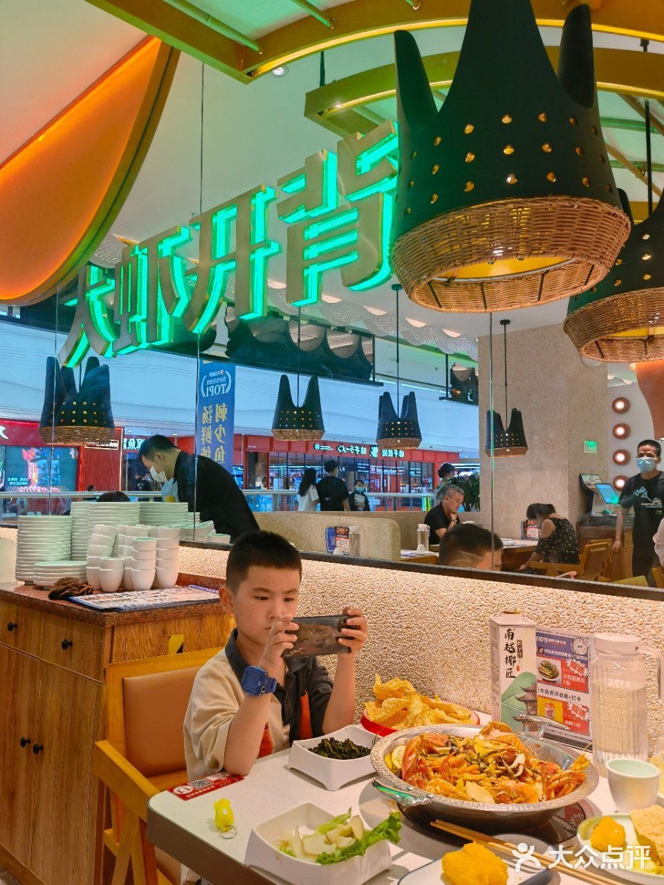 平价肉蟹大虾火锅|都去吃好吗❗️❓ 