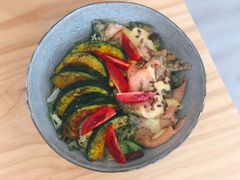 烟熏三文鱼烤南瓜沙拉-A30 BISTRO