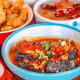 朋友是长沙人，和我一直吹捧湖南米粉比广西粉好吃