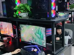 -SOLO电竞网咖(万达文旅城店)