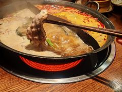 -巴卤社老火锅(财富店)