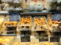 -白玉兰食品(汇联商厦店)