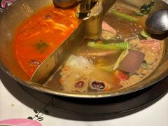 -小龙翻大江文化火锅(宽窄店)