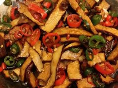 香干炒回锅肉-爱晚亭(大东海广场店)