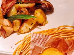 -阿妮叶李(光谷世界城店)