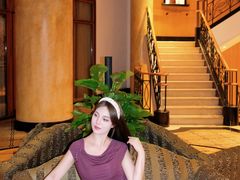 -深圳富苑皇冠假日套房酒店