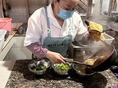 -正宗杨记普洱酸醋米线(总店)