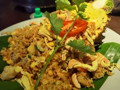 -大头虾越式风味餐厅(光明广场店)