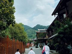 -剑河仰阿莎温泉小镇