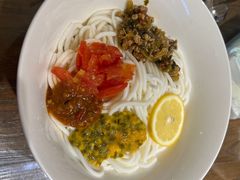 -粉八·云南米线·建水烧烤(常熟路店)