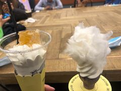 疯狂的蜂蜜冰淇淋-OUR Bakery(三里屯太古里店)