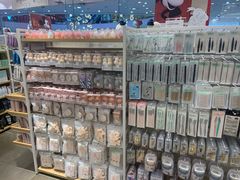 -名创优品(万达广场河东店)