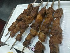 -啊美丽炭火烤肉(滑翔一店)
