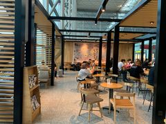 用餐区-星巴克(成都机场T2店)