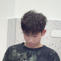 -尤司男士国潮理发馆