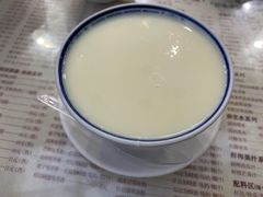 -周大娘牛乳(旧寨古村总店)