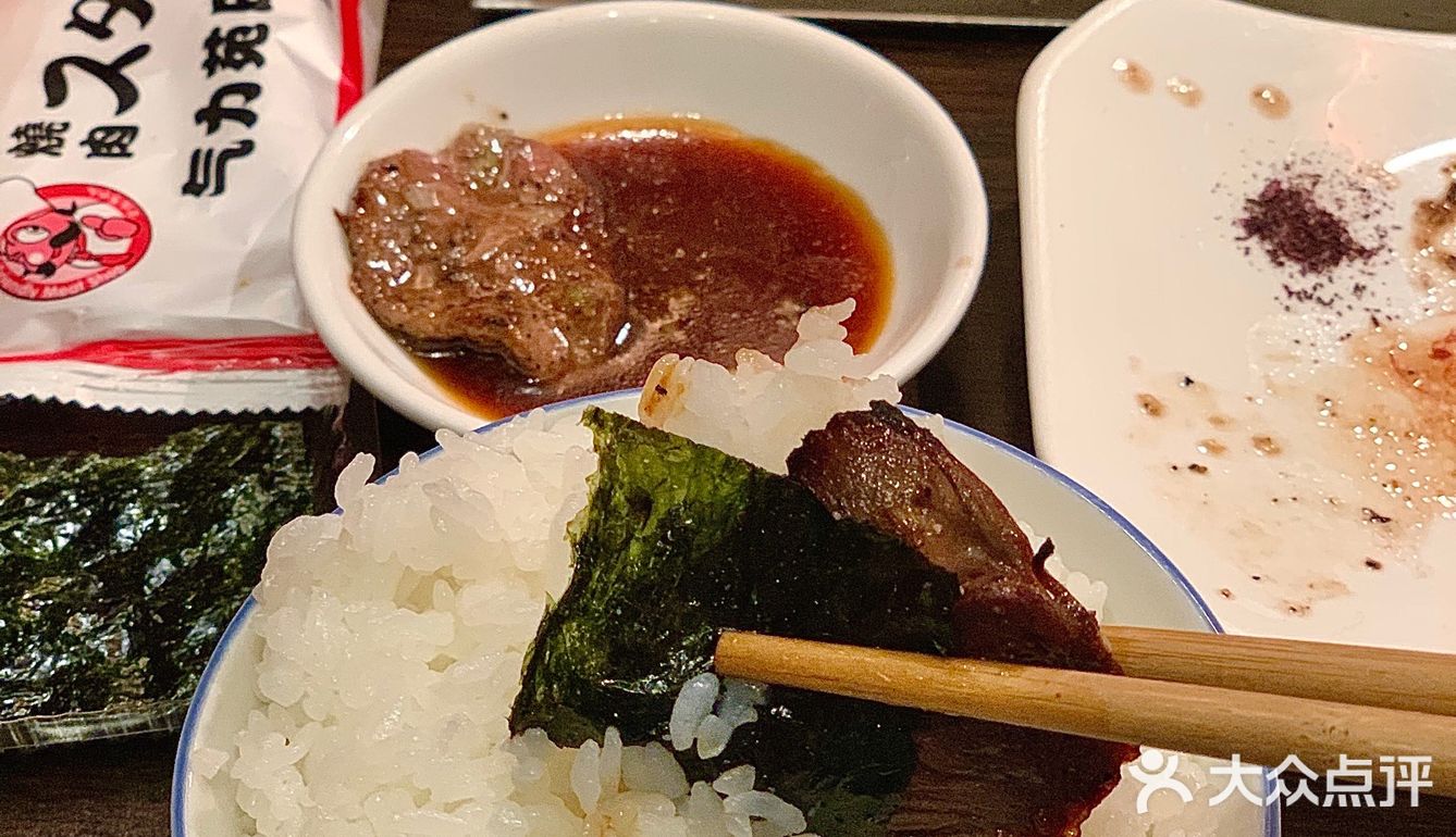 气力苑日式烧肉|烤肉配大蒜