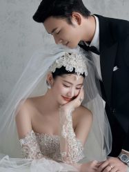 -梵汐婚纱摄影(东方之门店)